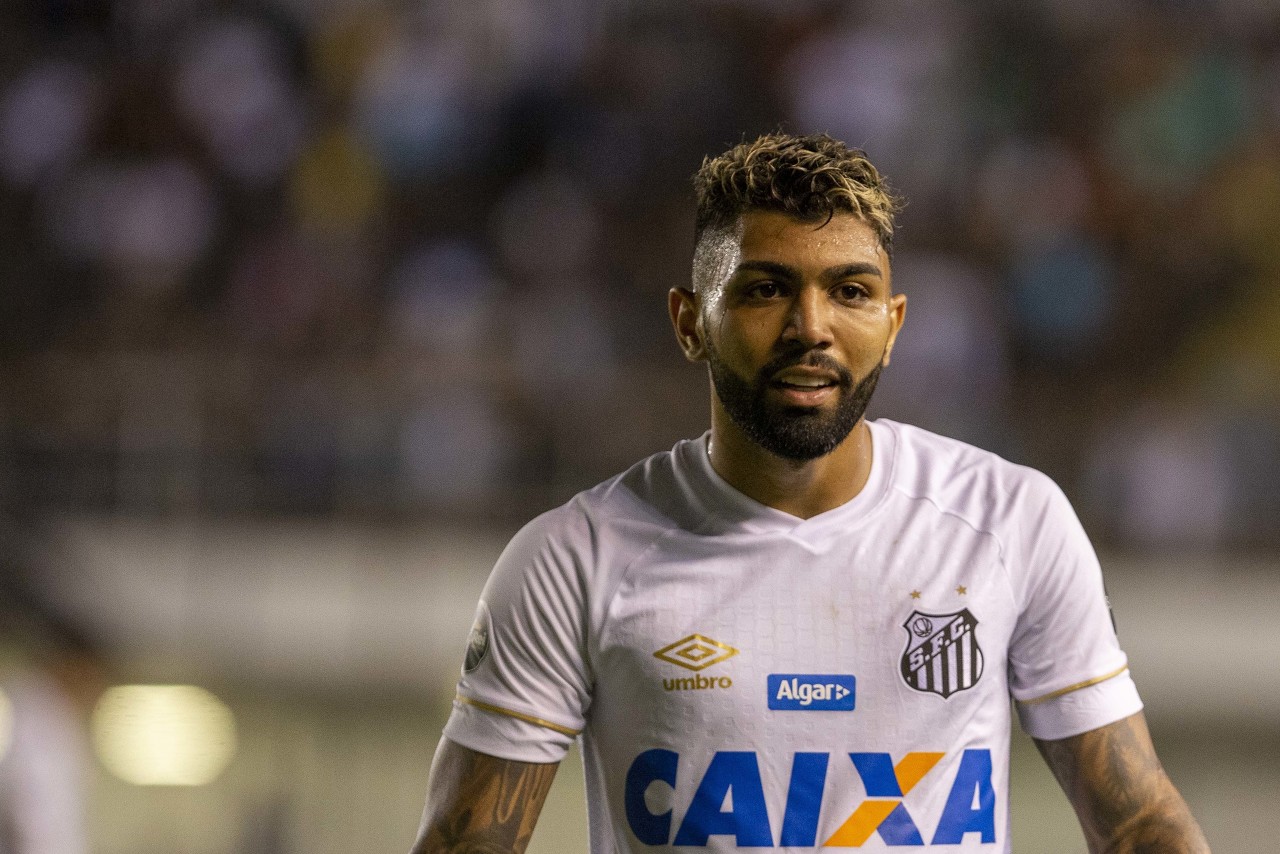 郭艾伦晒康复过程：加油 难熬的日子很快就会过去的