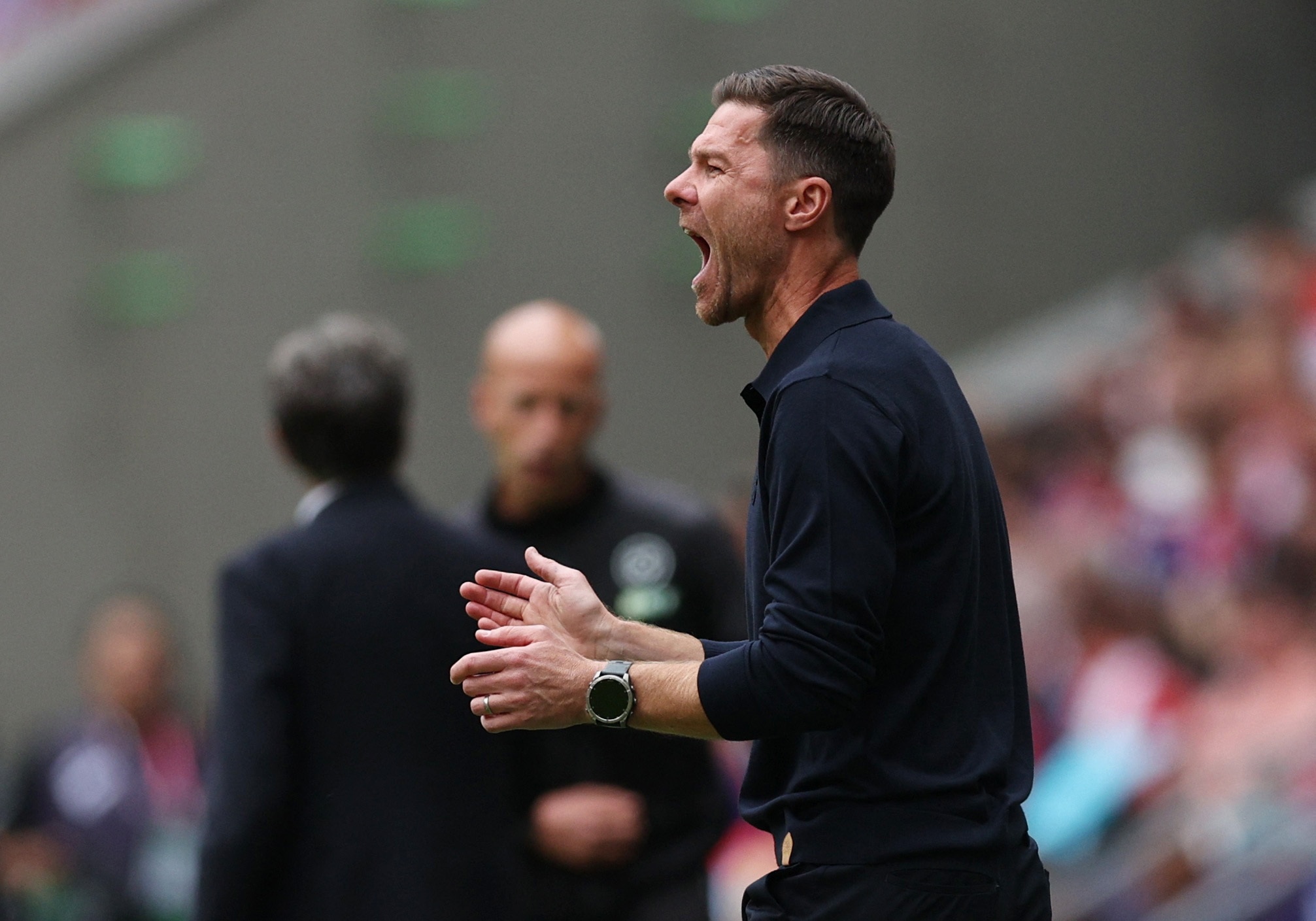 郭艾伦晒康复过程：加油 难熬的日子很快就会过去的