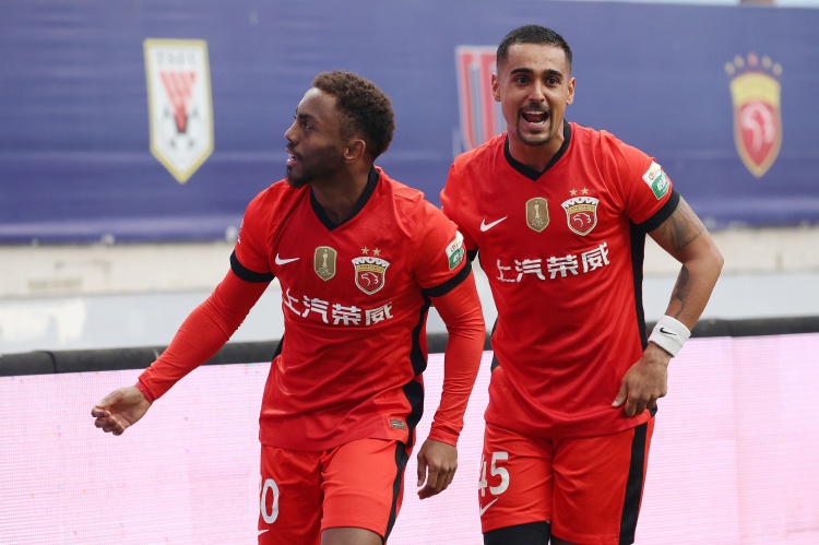 北京男篮在整体实力等多方面都好于吉林 周琦8罚0中令人匪夷所思