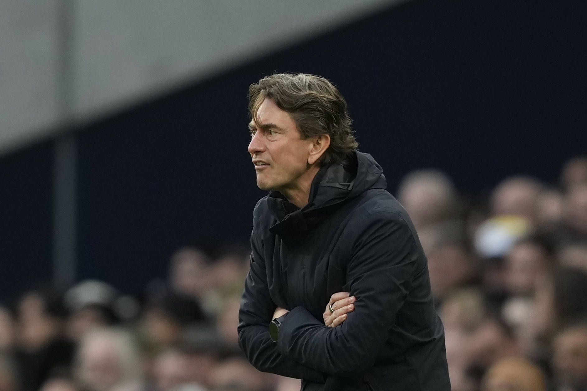 今天是海港一线队球员姜宇斐的生日，让我们祝他生日快乐！